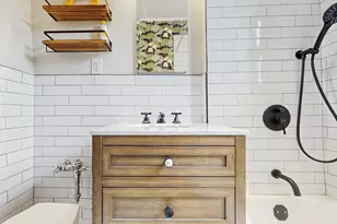 645 W 239th St, New York City, NY 10463 - Photo 11