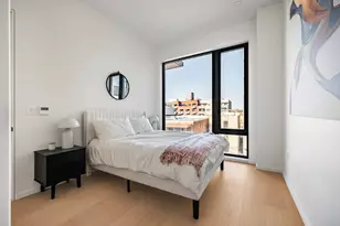 31-16 21st St, New York City, NY 11106 - Photo 3