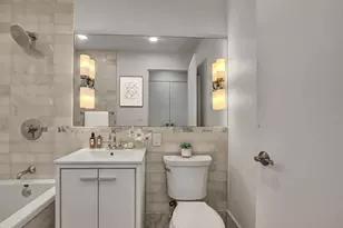 635 W 42nd St, New York City, NY 10036 - Photo 21