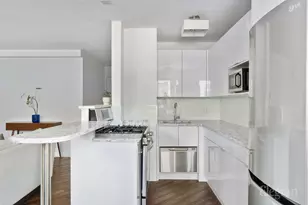 195 Adams St, New York City, NY 11201 - Photo 5