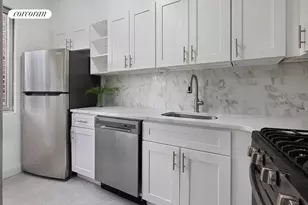 308 E 38th St, New York City, NY 10016 - Photo 3