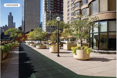 330 E 38th Street #38K, New York City, NY 10016 - Photo 11