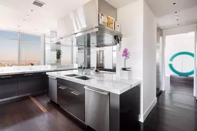 845 United Nations Plaza #81AD, New York City, NY 10017 - Photo 13