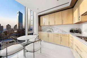 217 W 57th St, New York City, NY 10019 - Photo 5