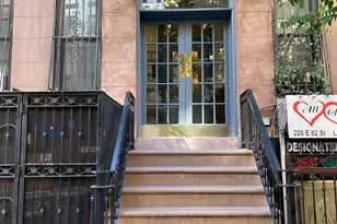 220 E 82nd St, New York City, NY 10028 - Photo 9