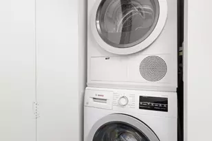 242 E 25th St, New York City, NY 10010 - Photo 9