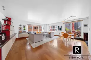211 E 53rd St, New York City, NY 10022 - Photo 3