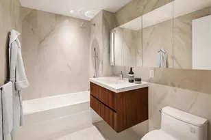 355 W 39th St, New York City, NY 10018 - Photo 5