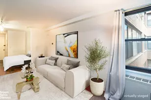 305 E 40th St, New York City, NY 10017 - Photo 5