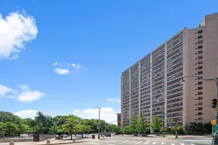 300 W 110th St, New York, NY 10025 - Photo 15