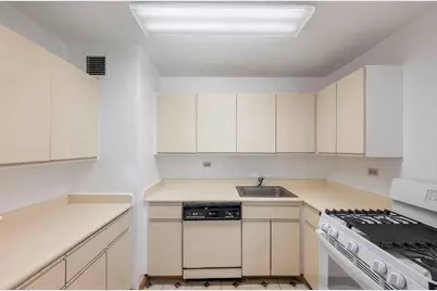 300 W 110th Street #16B, New York, NY 10025 - Photo 9