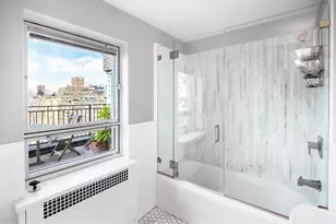 411 West End Ave, New York, NY 10024 - Photo 13