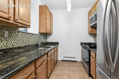 418 W 129th Street #4, New York City, NY 10027 - Photo 5