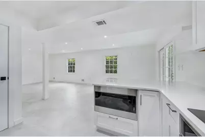 4330 Manhattan Avenue, Brooklyn, NY 11224 - Photo 9