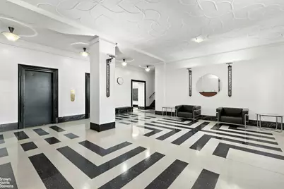 242 E 19th Street #7E, New York City, NY 10003 - Photo 21
