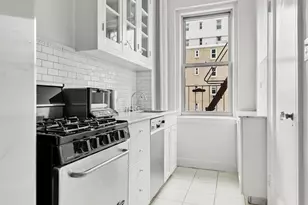 242 E 19th St, New York City, NY 10003 - Photo 27