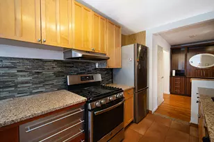 1717 E 18th St, New York City, NY 11229 - Photo 3