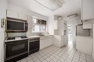 860 5th Ave, New York City, NY 10065 - Photo 9