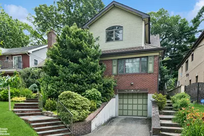 195-22 McLaughlin Avenue, New York City, NY 11423 - Photo 5