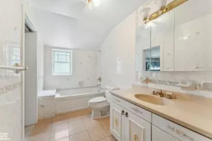 195-22 McLaughlin Ave, New York City, NY 11423 - Photo 15