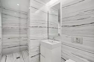 515 W 23rd St, New York, NY 10011 - Photo 11