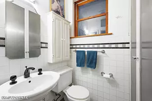 335 W 21st St, New York City, NY 10011 - Photo 7