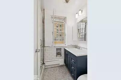 131 E 39th Street #4, New York City, NY 10016 - Photo 23