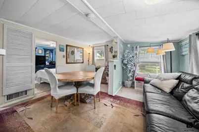 32 Tier Street, New York City, NY 10464 - Photo 15