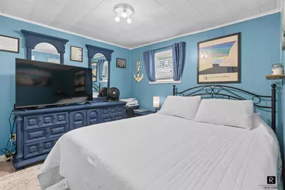 32 Tier Street, New York City, NY 10464 - Photo 17