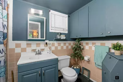 32 Tier Street, New York City, NY 10464 - Photo 21