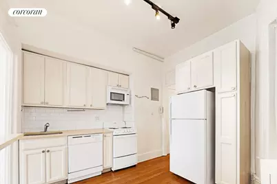 192 Bleecker Street #14, New York City, NY 10012 - Photo 13