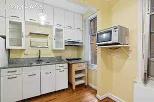 585 W 214th St, New York City, NY 10034 - Photo 7