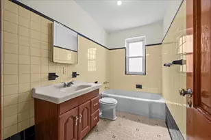 140 Van Cortlandt Park S, New York City, NY 10463 - Photo 13