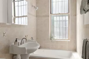 113 Schaefer St, New York City, NY 11207 - Photo 9