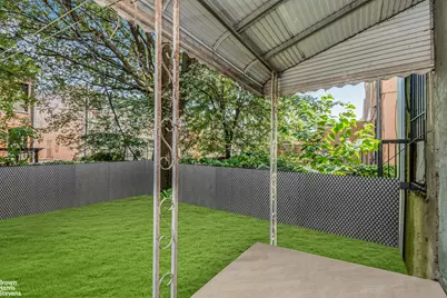 637 Saratoga Avenue, New York City, NY 11212 - Photo 39