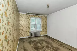 32-50 77th St, New York City, NY 11370 - Photo 11