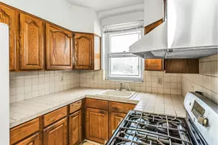 32-50 77th St, New York City, NY 11370 - Photo 9