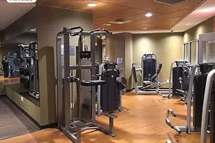 330 E 38th St, New York City, NY 10016 - Photo 23