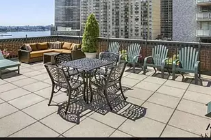 305 E 40th St, New York City, NY 10016 - Photo 13