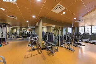 330 E 38th St, New York City, NY 10016 - Photo 23