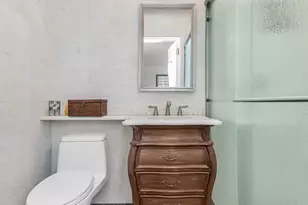 400 E 56th St, New York City, NY 10022 - Photo 7