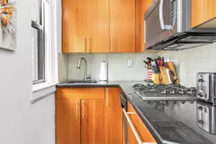 333 E 53rd St, New York City, NY 10022 - Photo 5