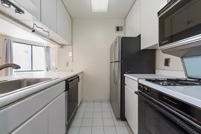 22 Perry Street #2B, New York City, NY 10014 - Photo 5