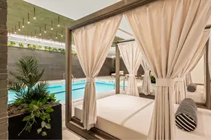 215 W 28th St, New York City, NY 10001 - Photo 19