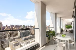 215 W 28th St, New York City, NY 10001 - Photo 11