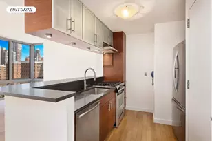 225 W 60th St, New York City, NY 10023 - Photo 7