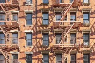 24 Cornelia St, New York City, NY 10014 - Photo 11