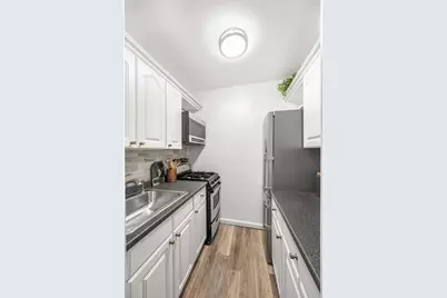 136 E 56th Street #3G, New York City, NY 10022 - Photo 7