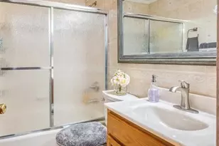 581 Academy St, New York City, NY 10034 - Photo 3