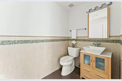 131 E 38th Street, New York City, NY 10016 - Photo 21